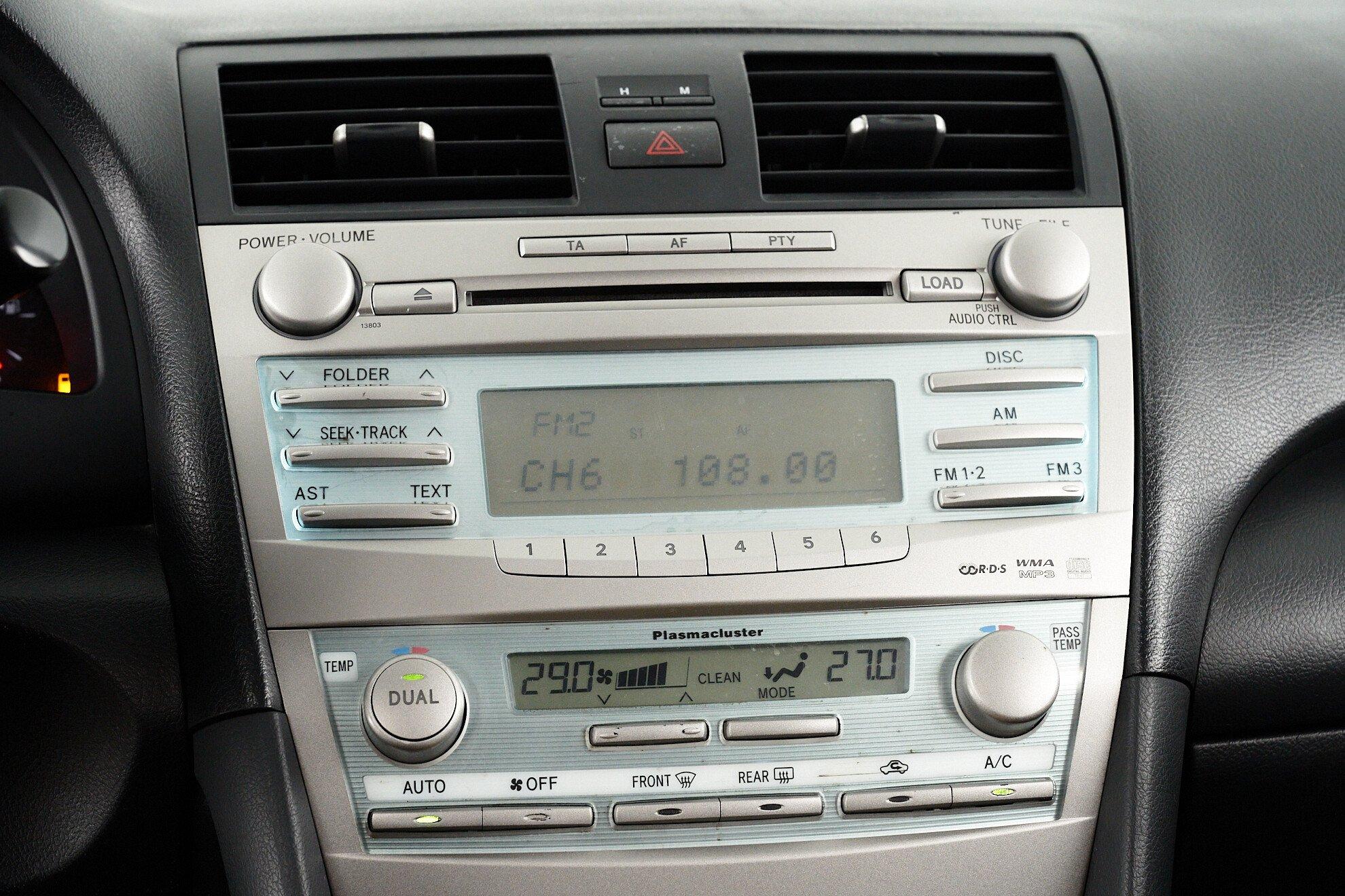 Toyota Camry 2008, серый