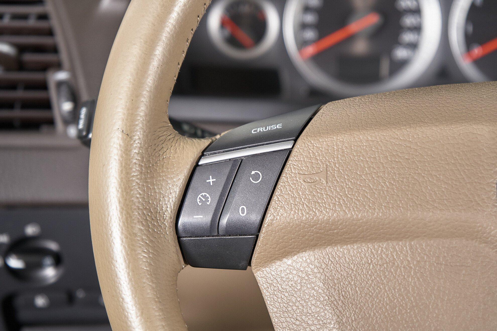 Volvo XC90 2012, зеленый
