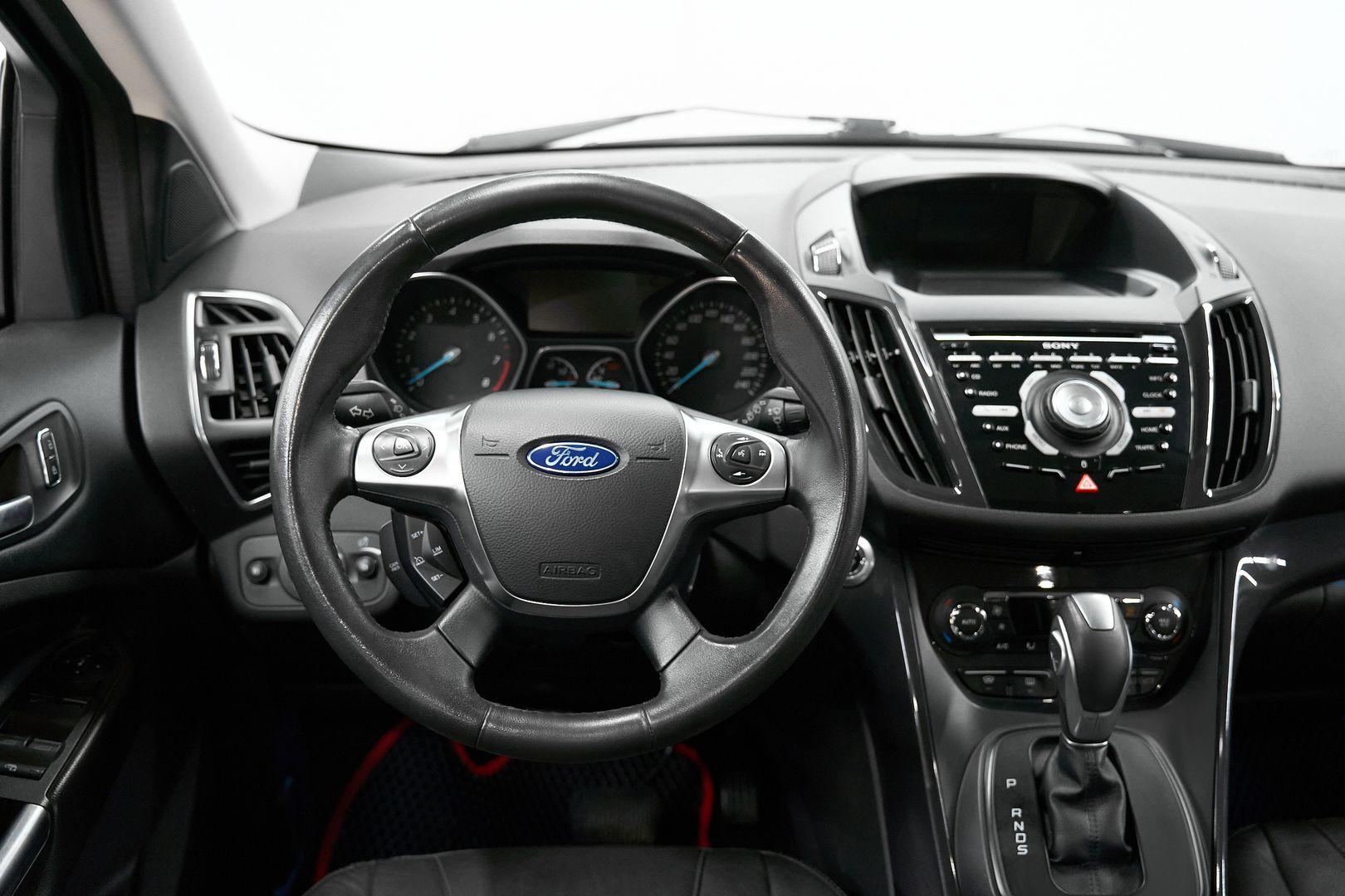 Ford Kuga 2014, черный