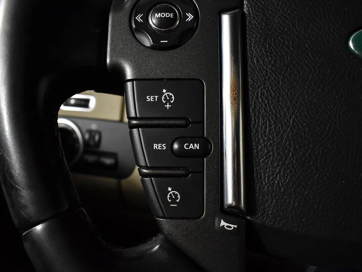 Land Rover Discovery 2011, черный