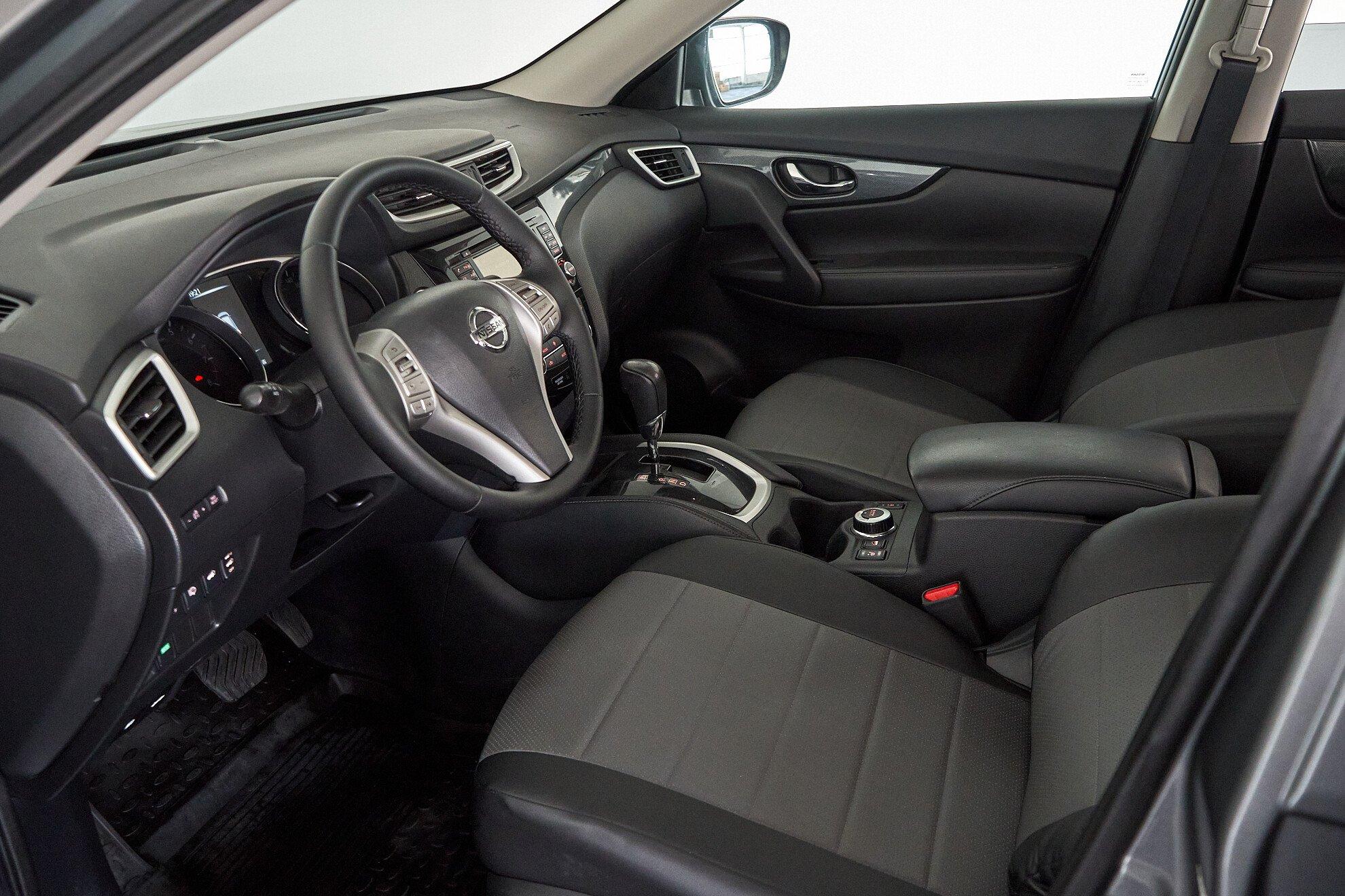 Nissan X-Trail 2015, серый