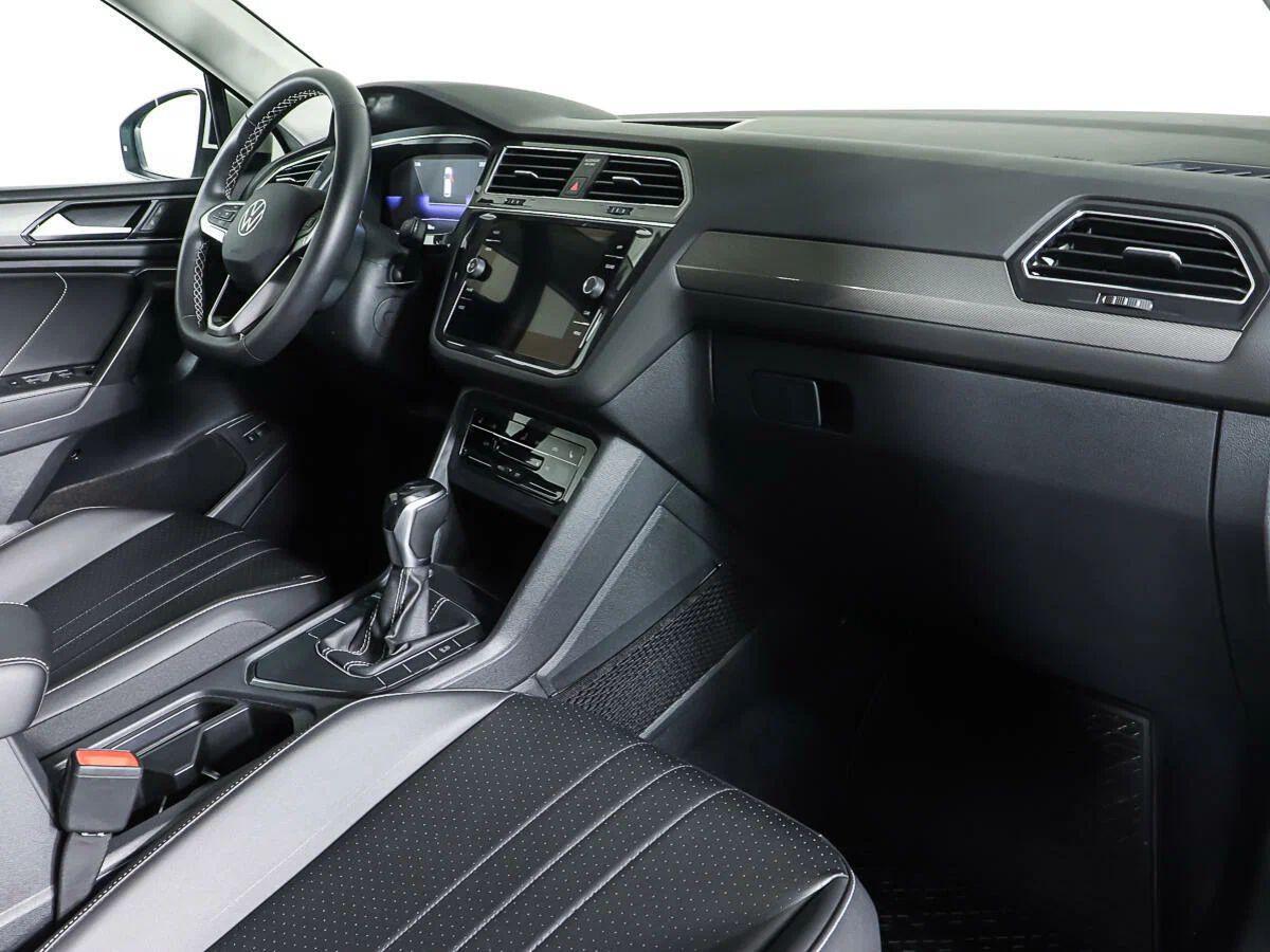 Volkswagen Tiguan 2023, белый