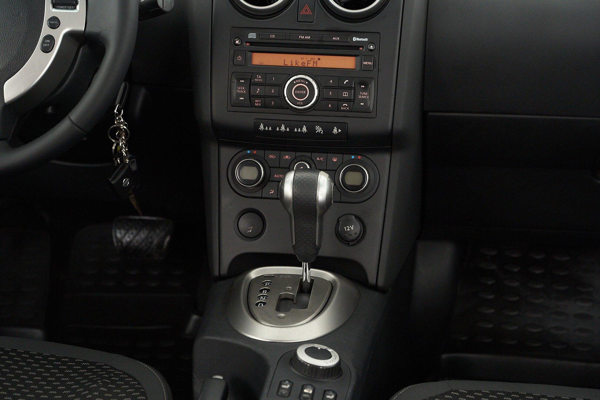 Nissan Qashqai+2 2009, фиолетовый