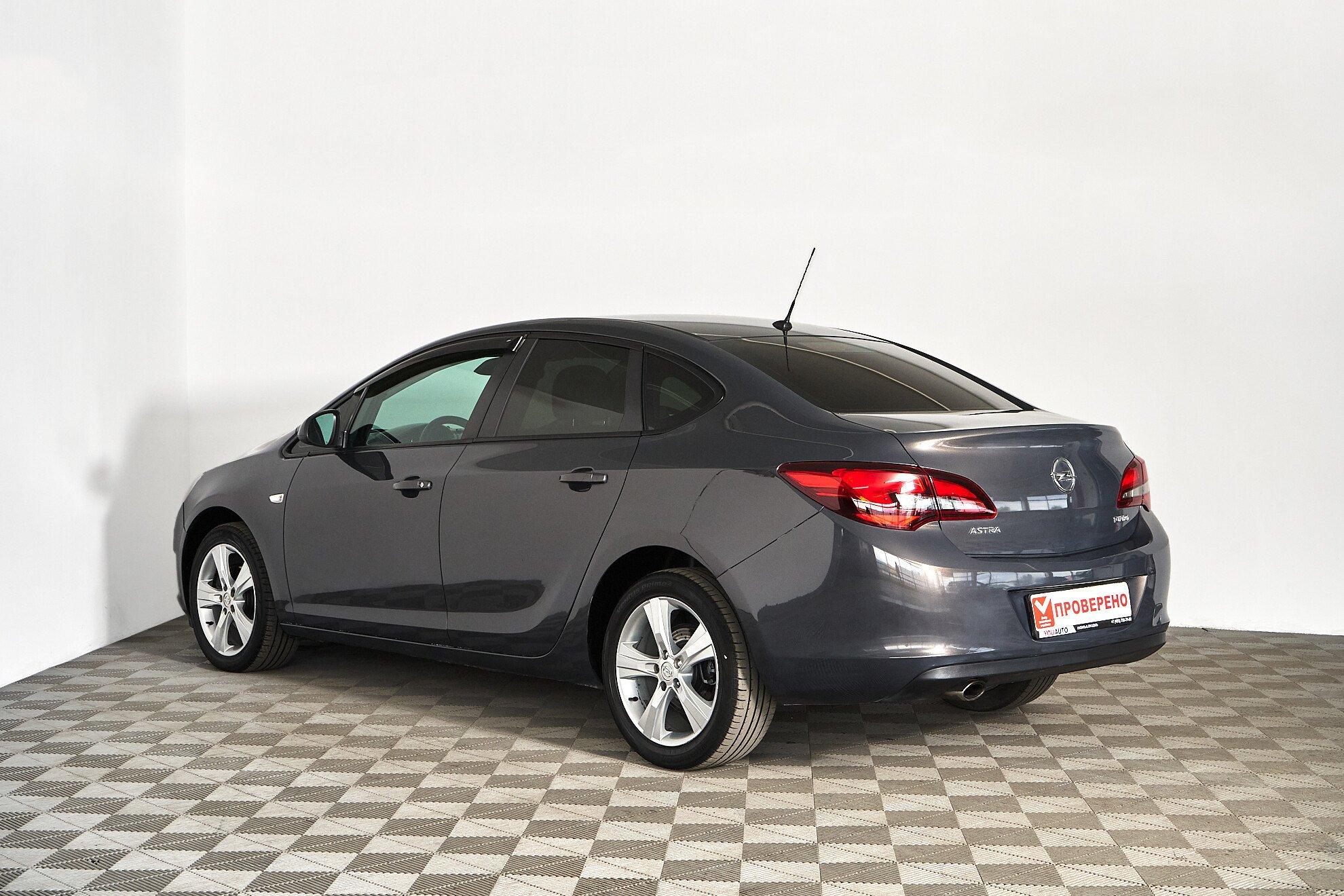 Opel Astra 2017, серый