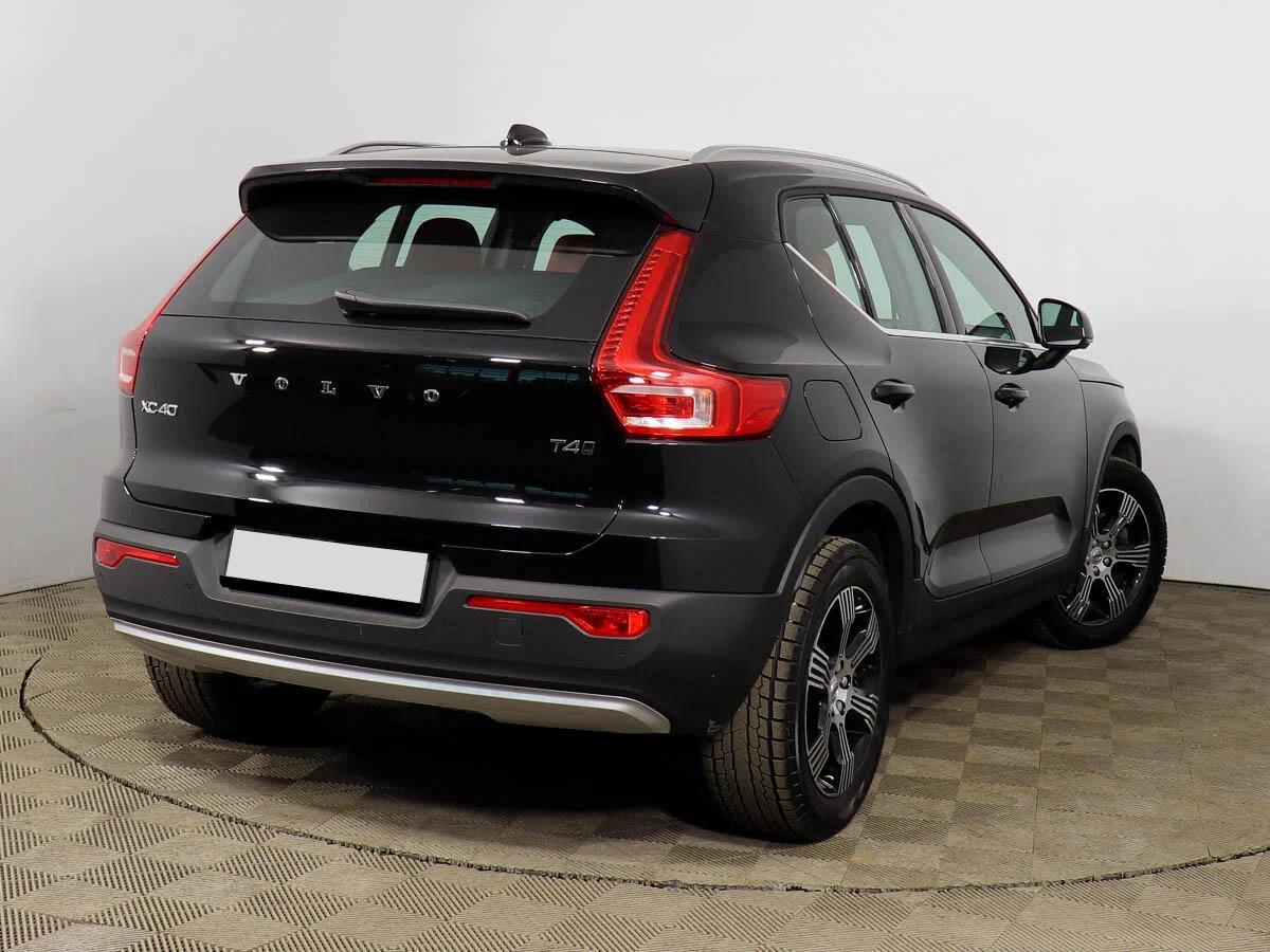 Volvo XC40 2021, черный