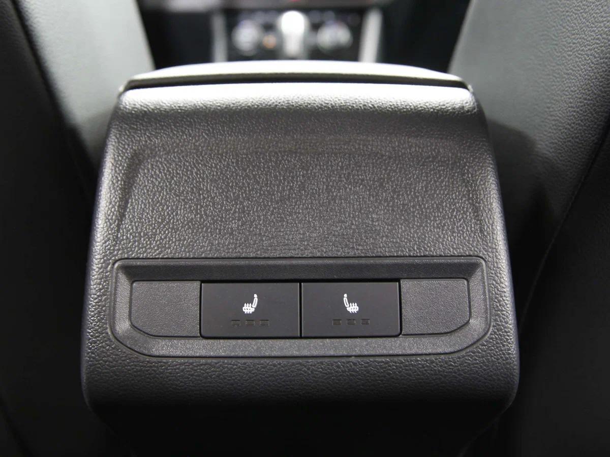 Volkswagen Jetta 2020, серый