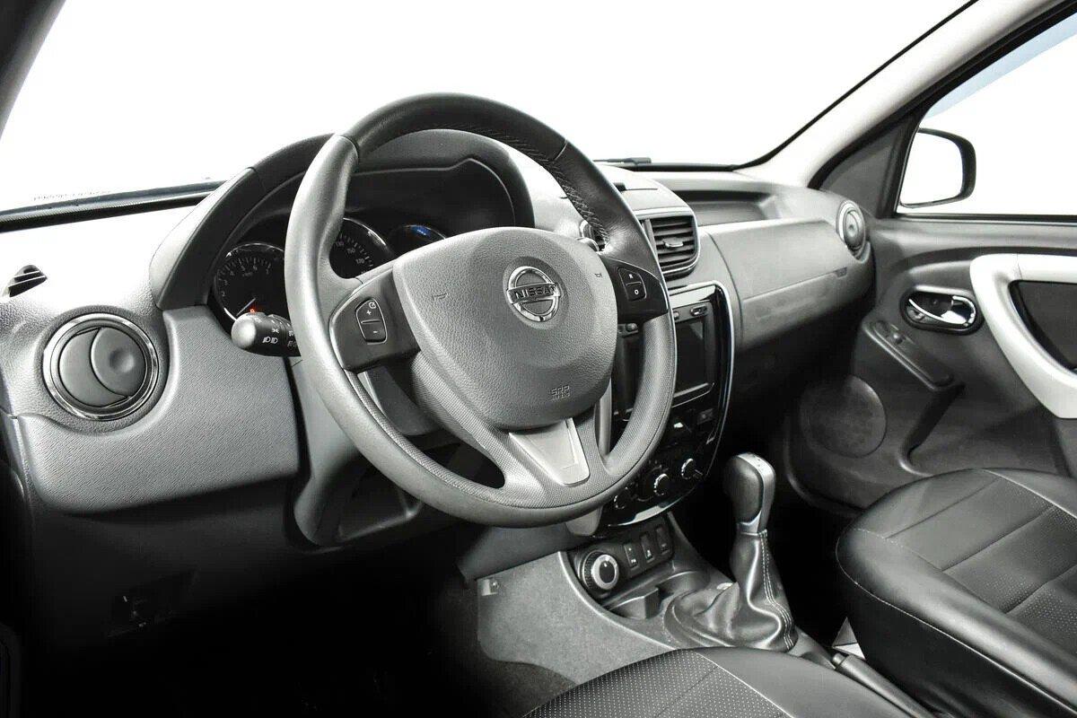 Nissan Terrano 2020, черный