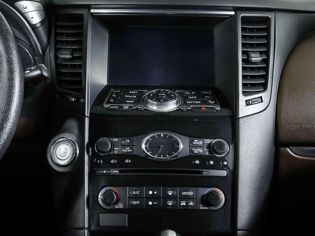 Infiniti QX70 2016, черный