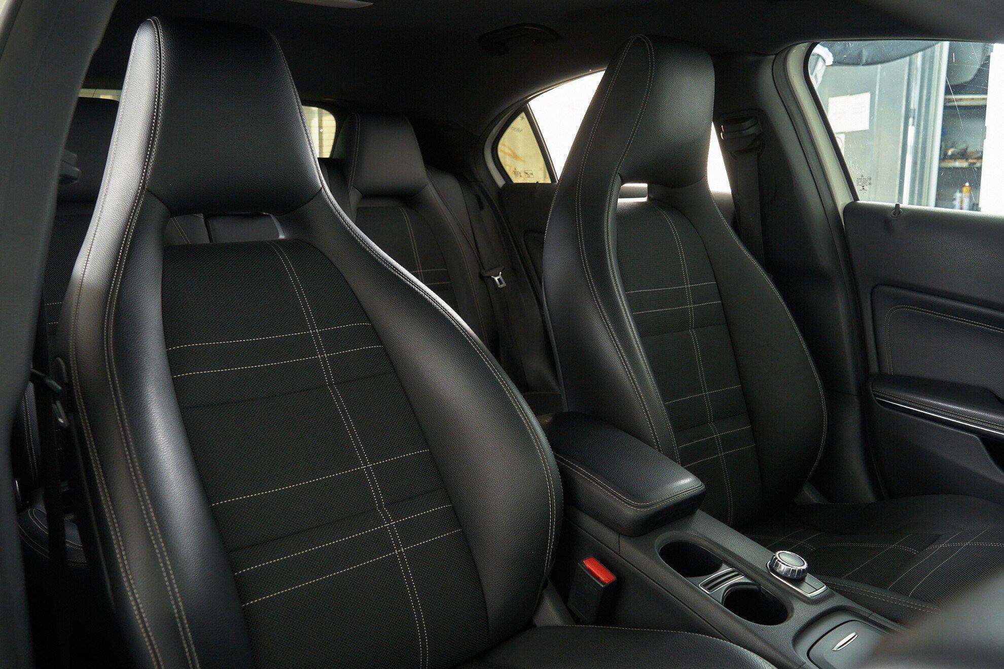 Mercedes-Benz A-Класс 2013, белый