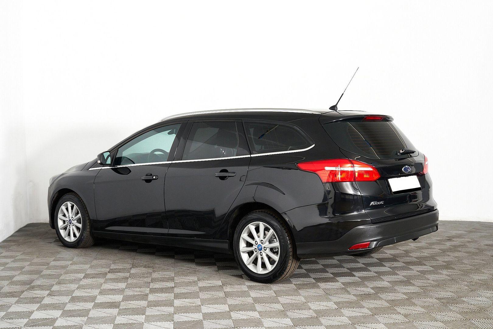 Ford Focus 2015, черный