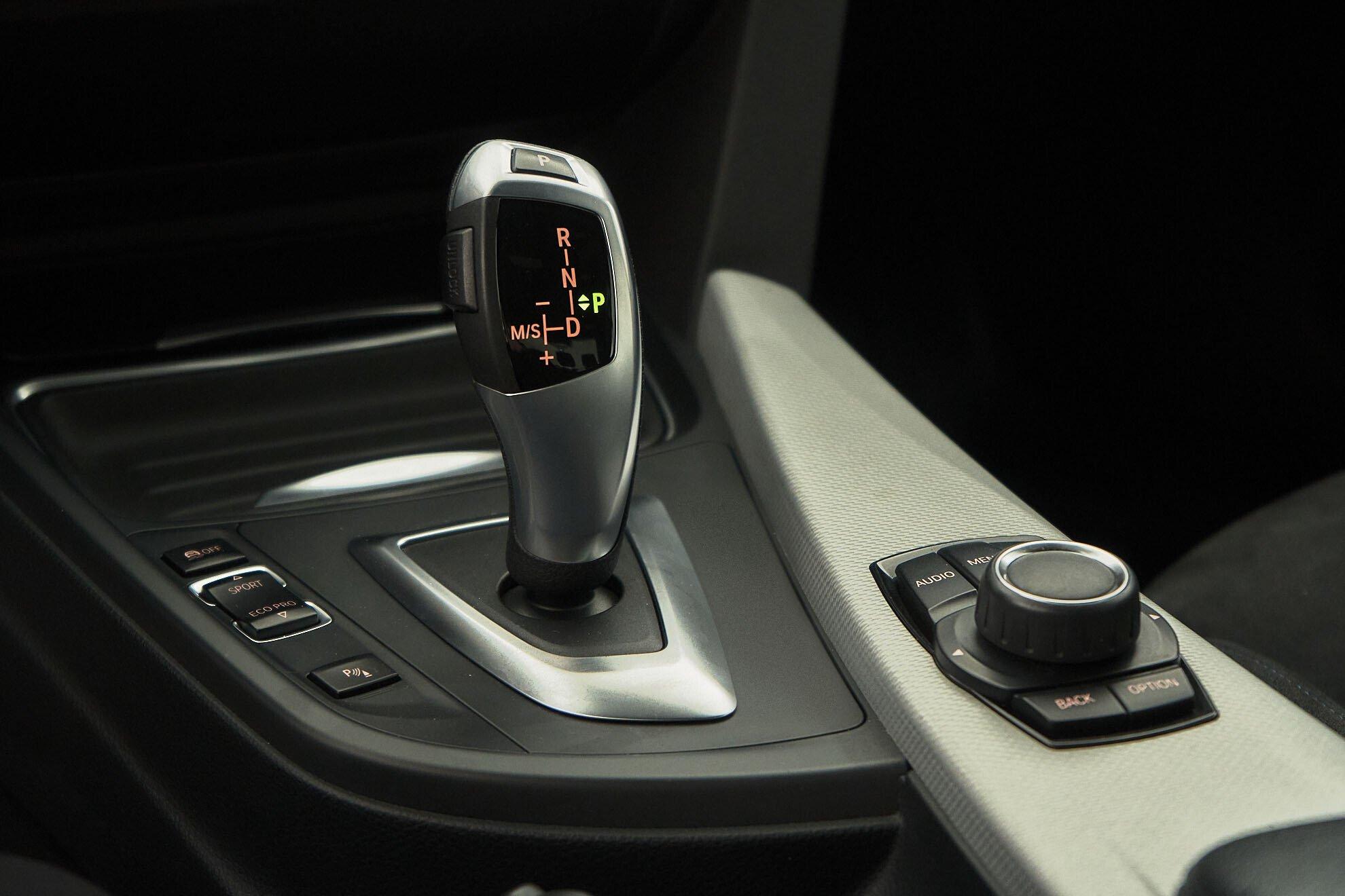 BMW 3 серии 2014, белый