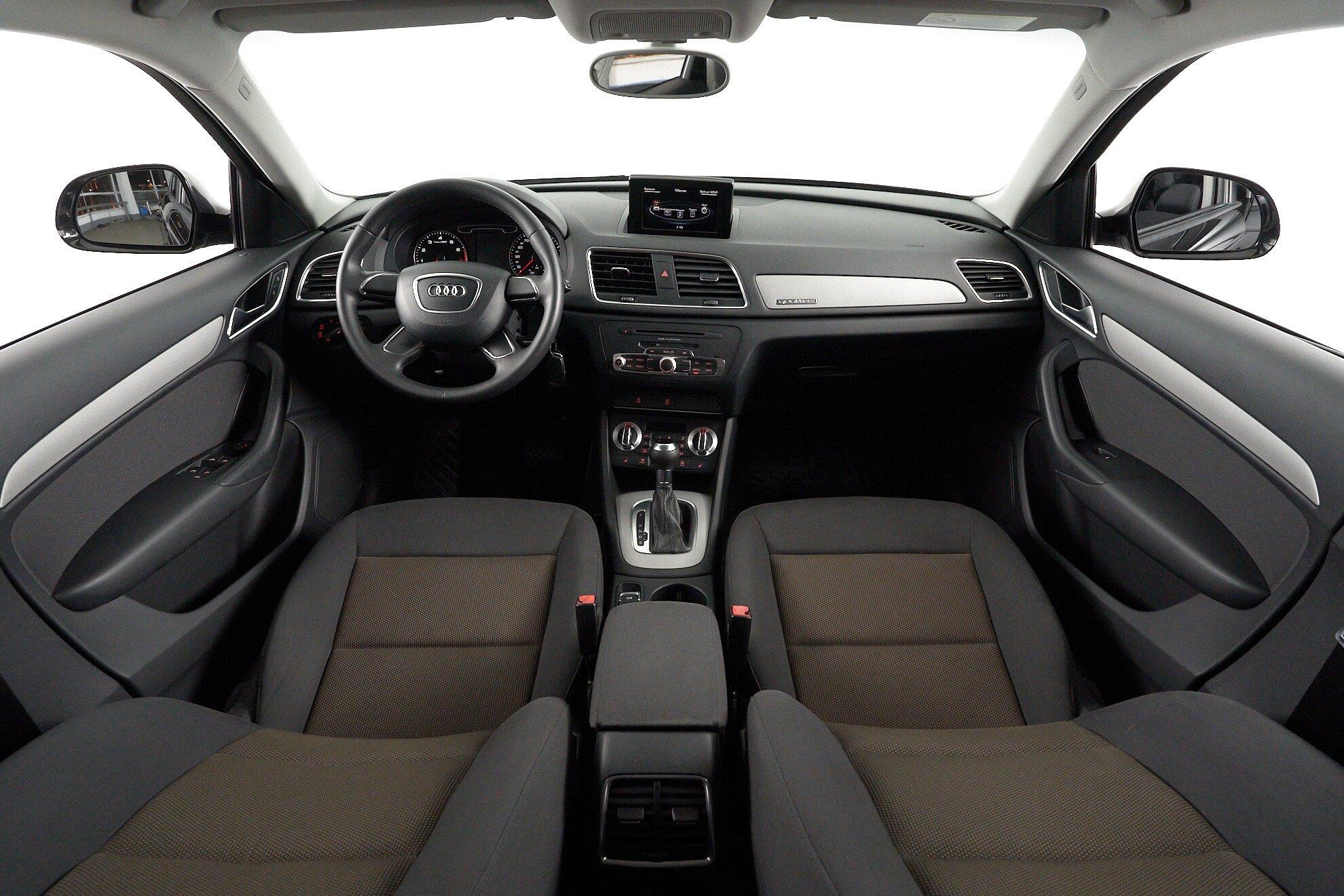 Audi Q3 2013, черный