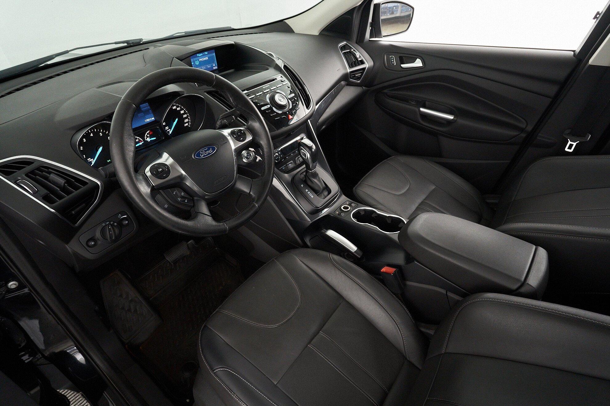 Ford Kuga 2014, черный