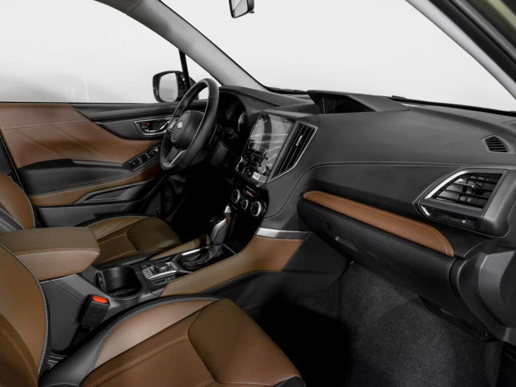 Subaru Forester 2021, зеленый