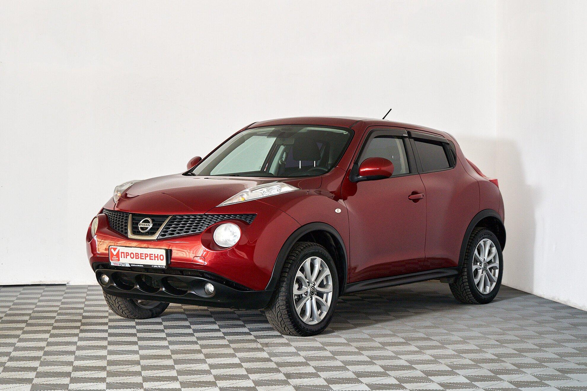 Nissan Juke 2014, красный