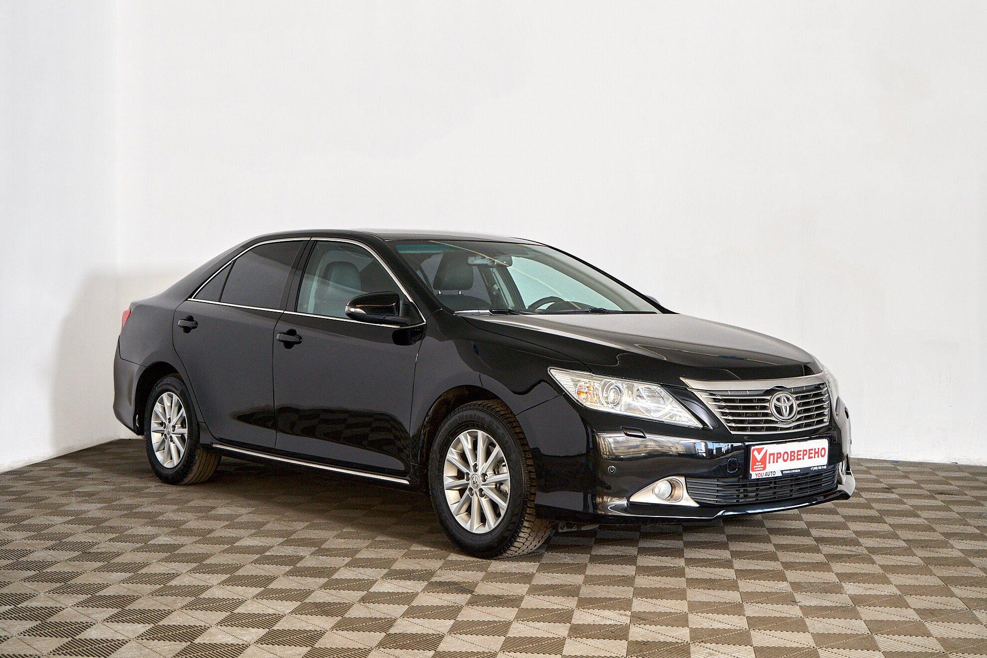 Toyota Camry 2014, черный