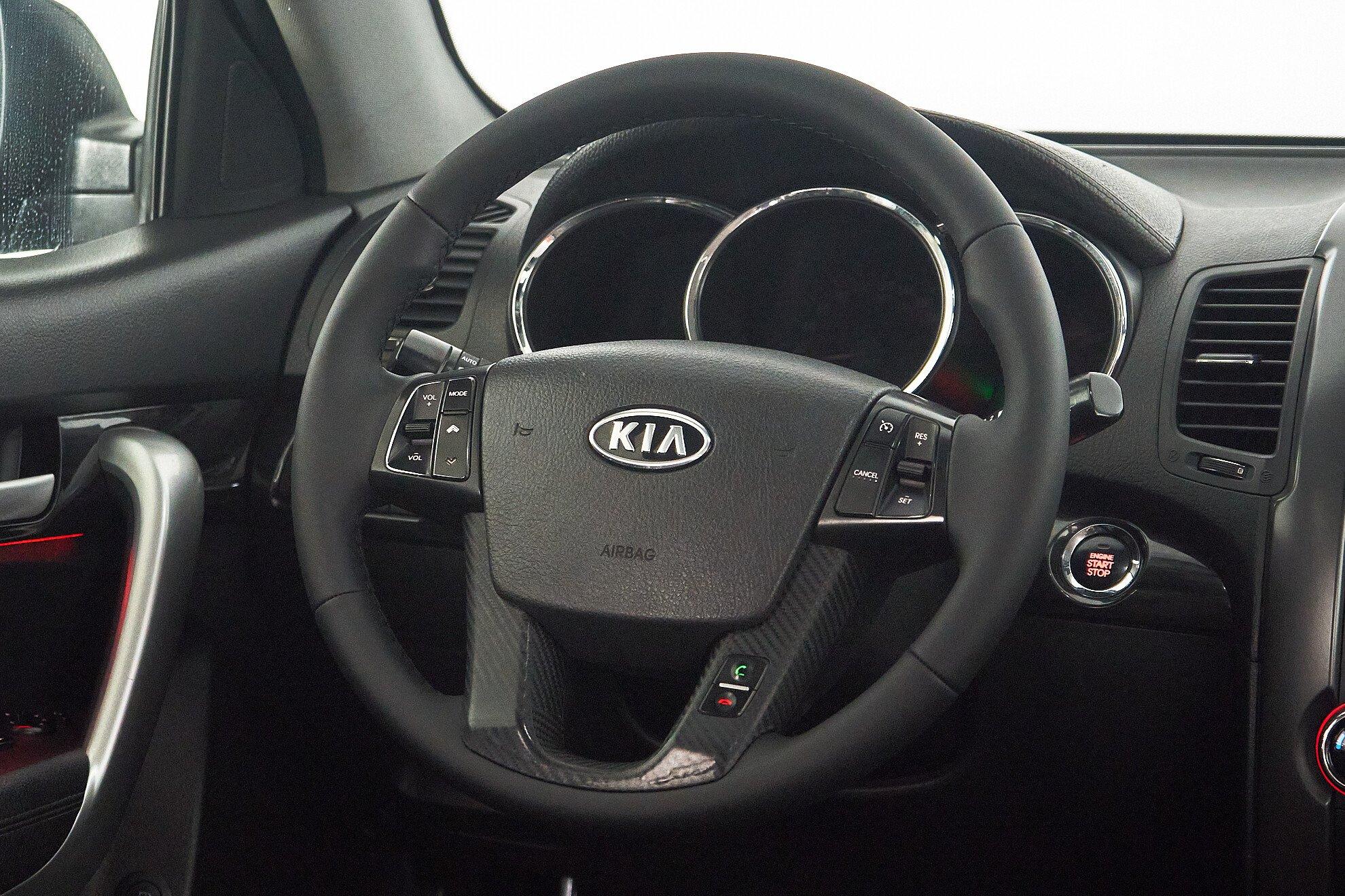 Kia Sorento 2012, черный