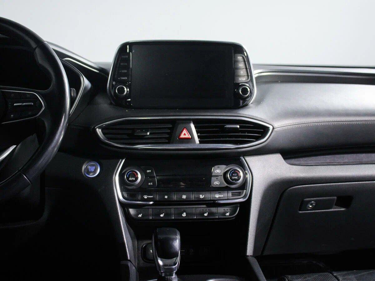 Hyundai Santa Fe 2019, белый