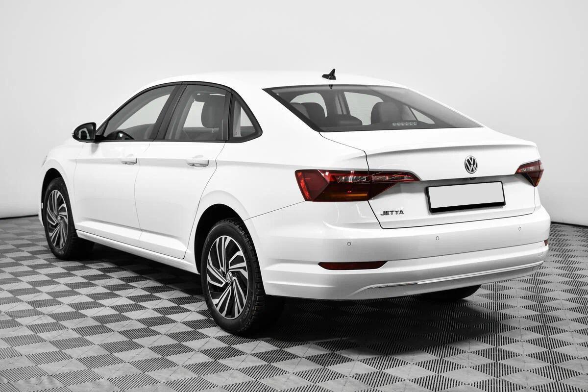 Volkswagen Jetta 2021, белый