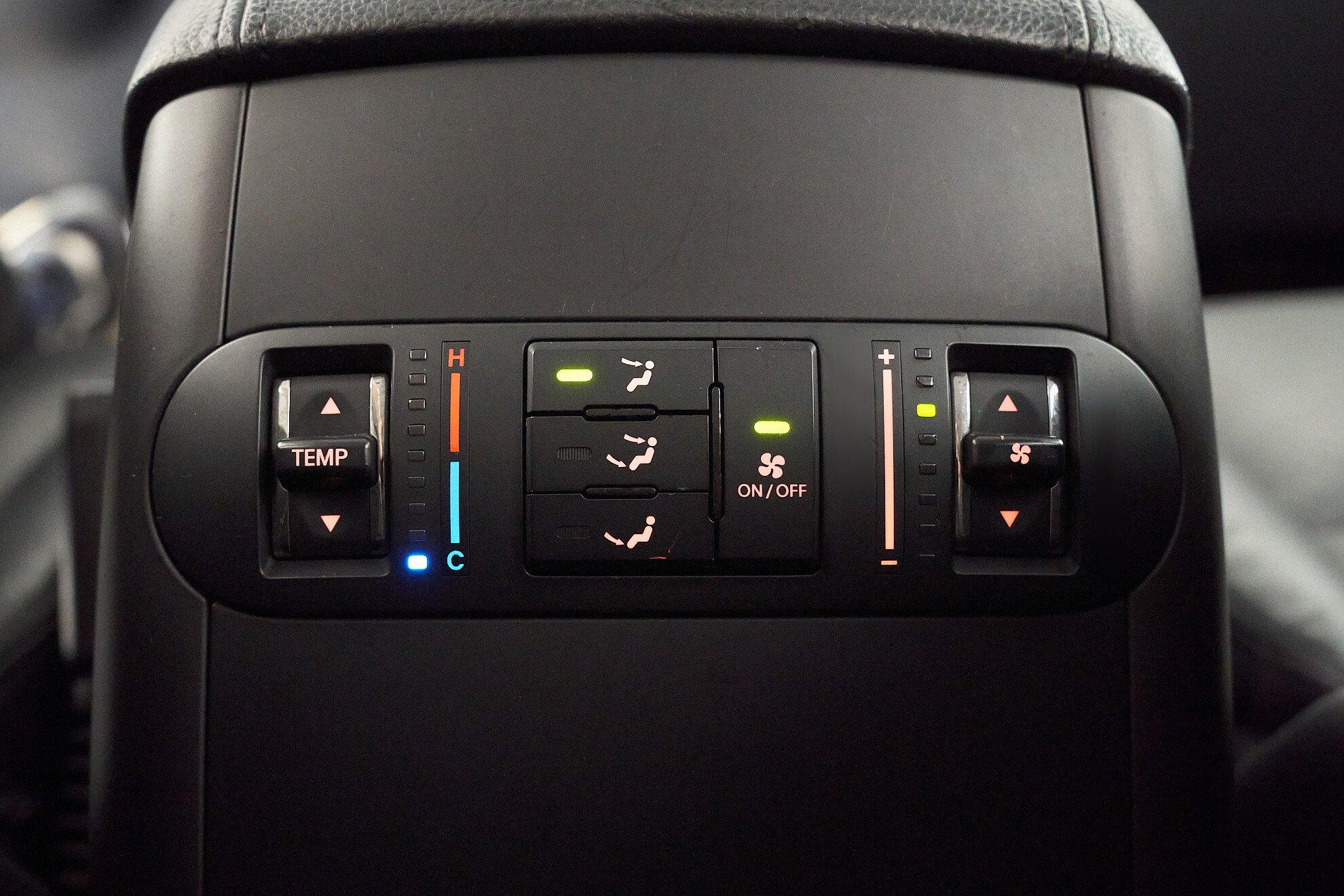 Kia Mohave 2012, бежевый