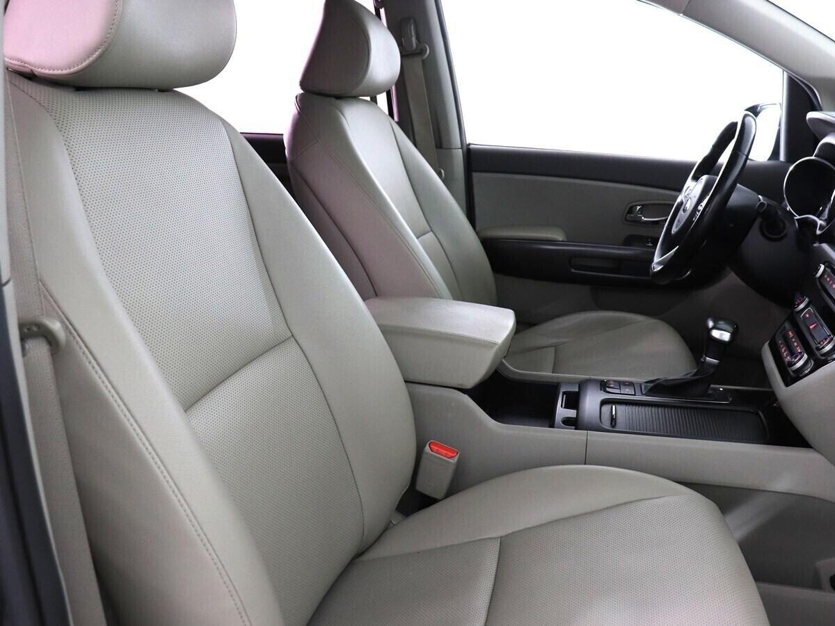 Kia Carnival 2017, серый