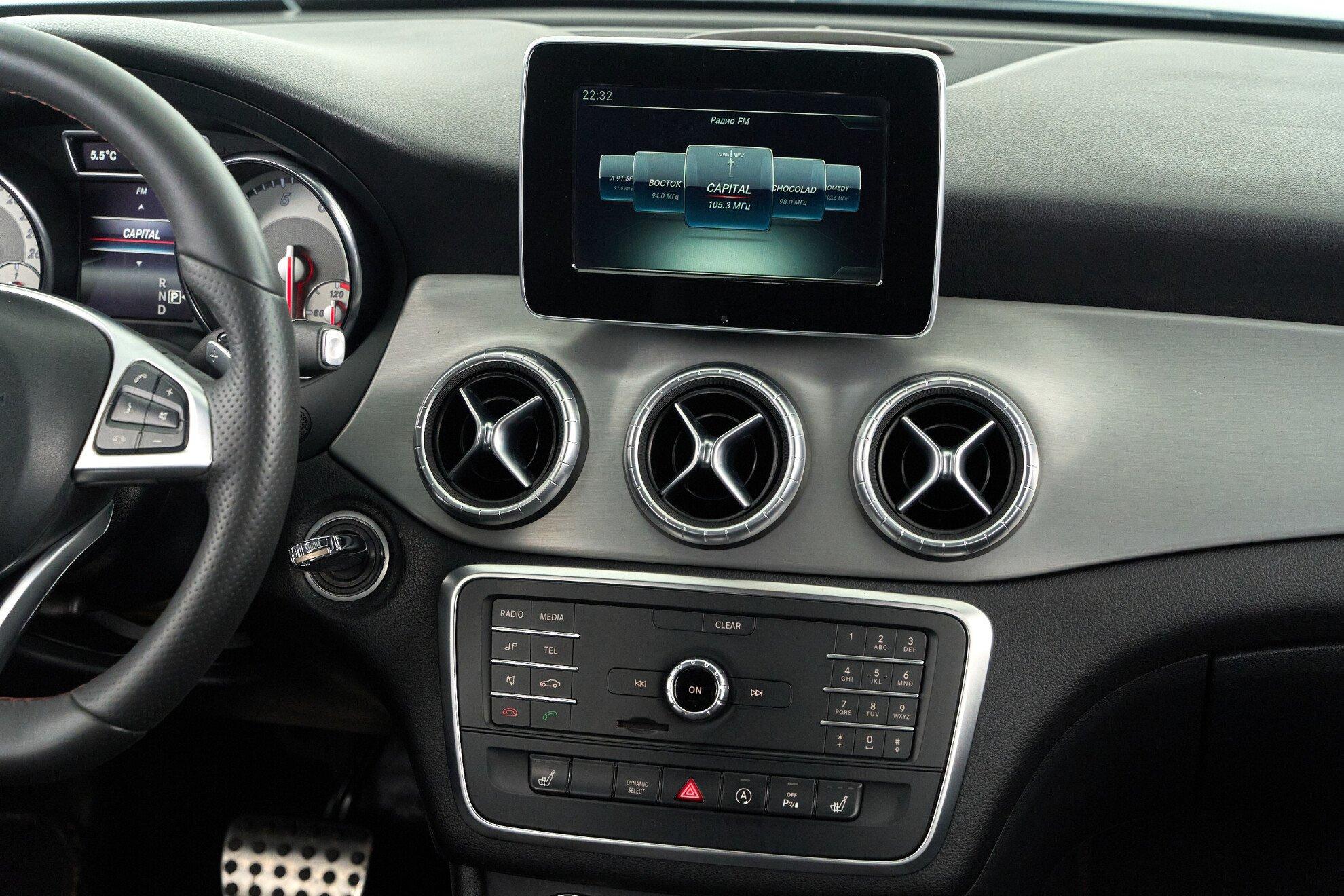 Mercedes-Benz CLA 2016, черный
