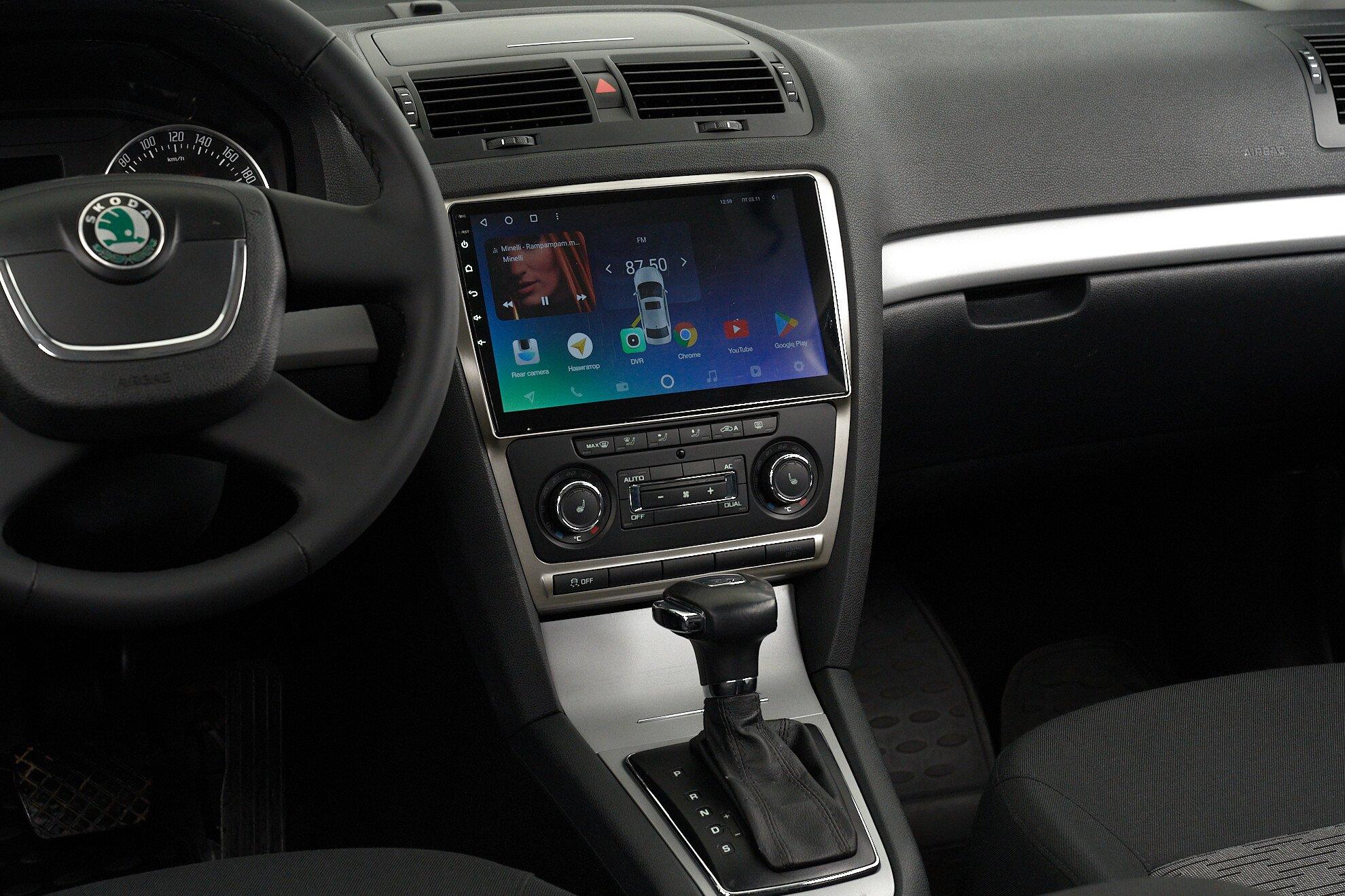 Skoda Octavia 2013, белый