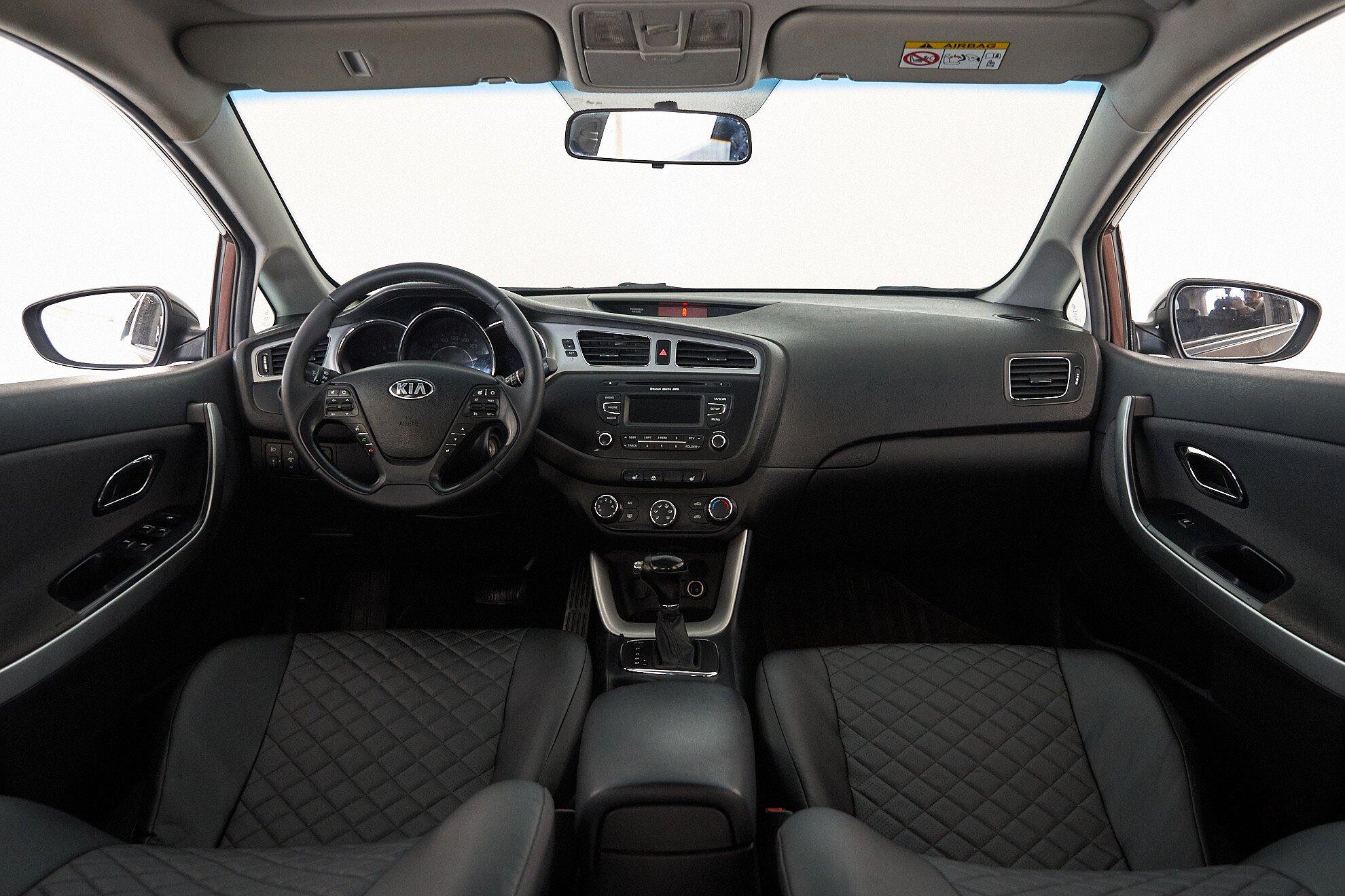 Kia Ceed 2013, коричневый