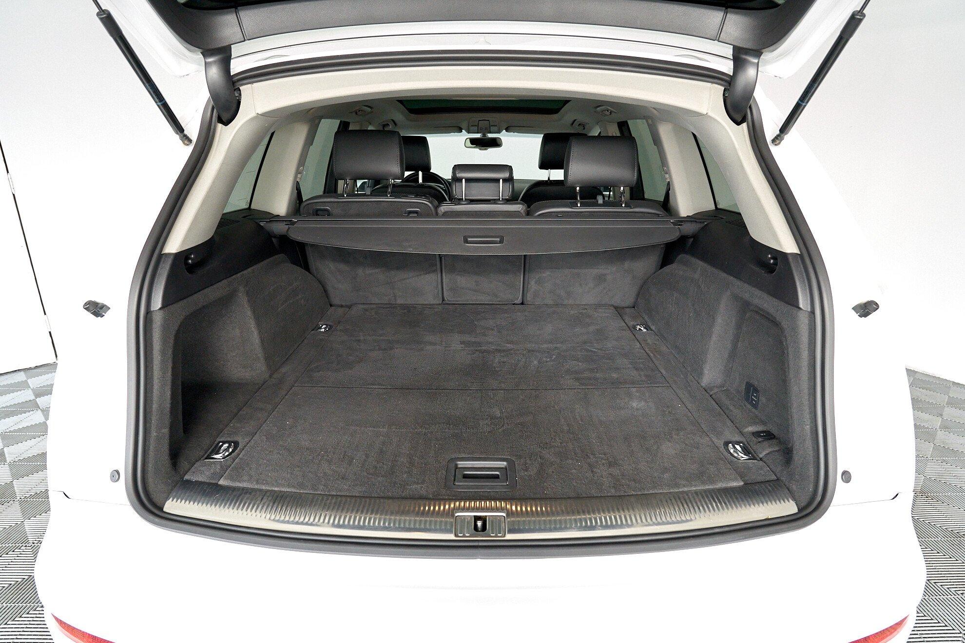 Audi Q7 2014, белый