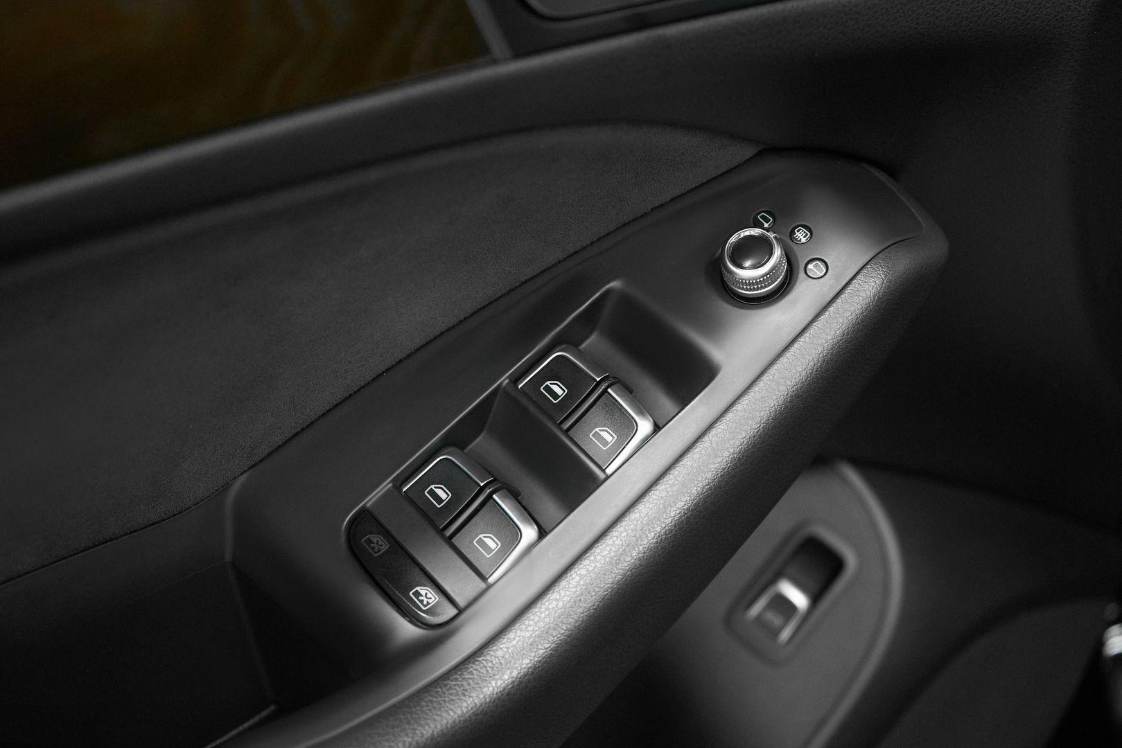 Audi Q5 2012, черный