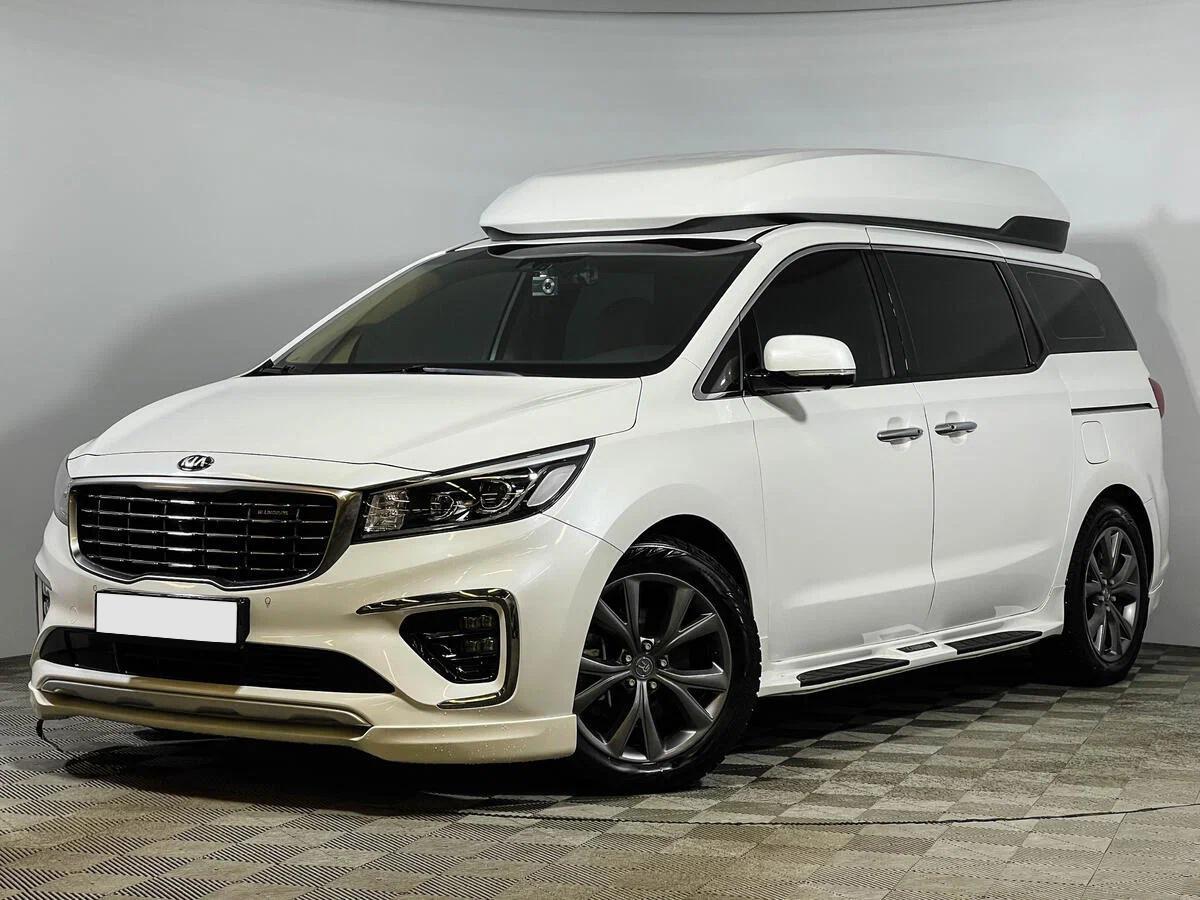 Kia Carnival 2020, белый