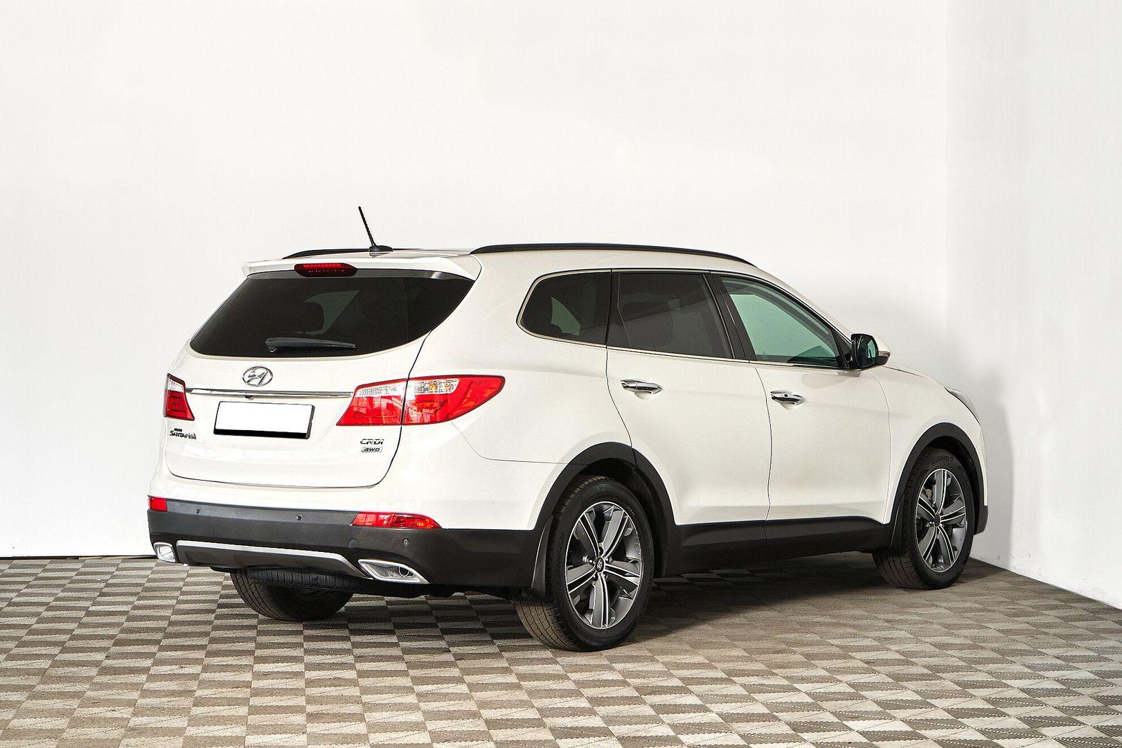 Hyundai Santa Fe 2015, белый