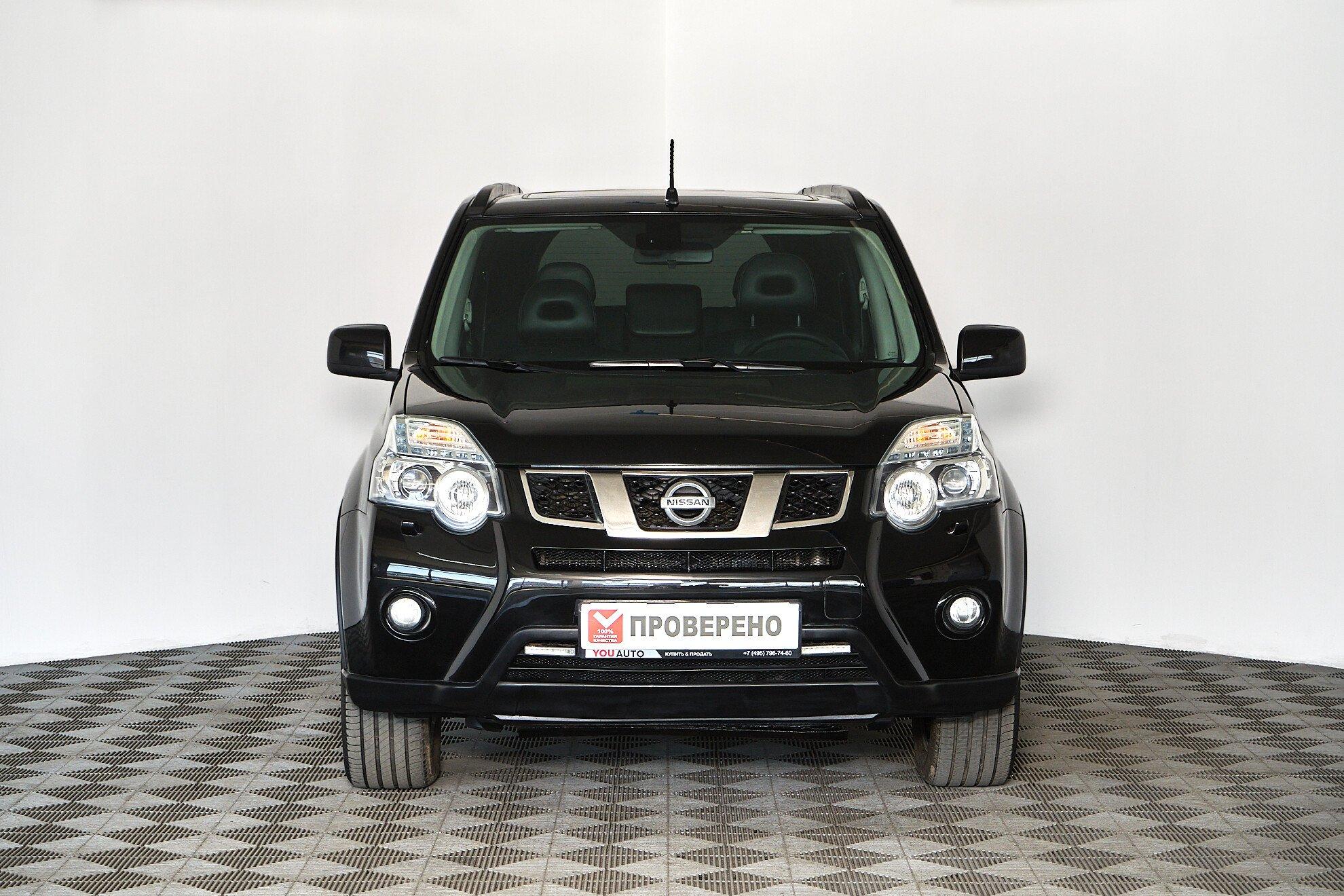 Nissan X-Trail 2011, черный
