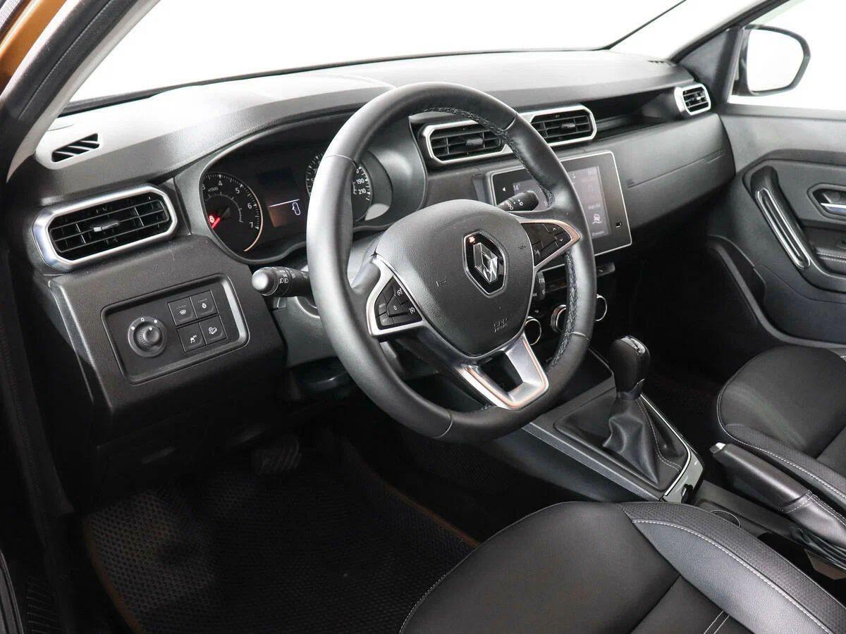 Renault Duster 2022, оранжевый