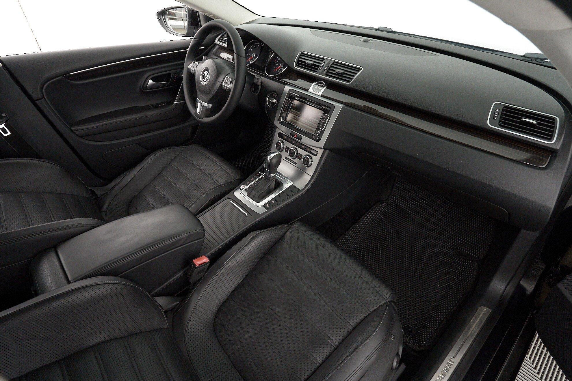 Volkswagen Passat CC 2013, черный