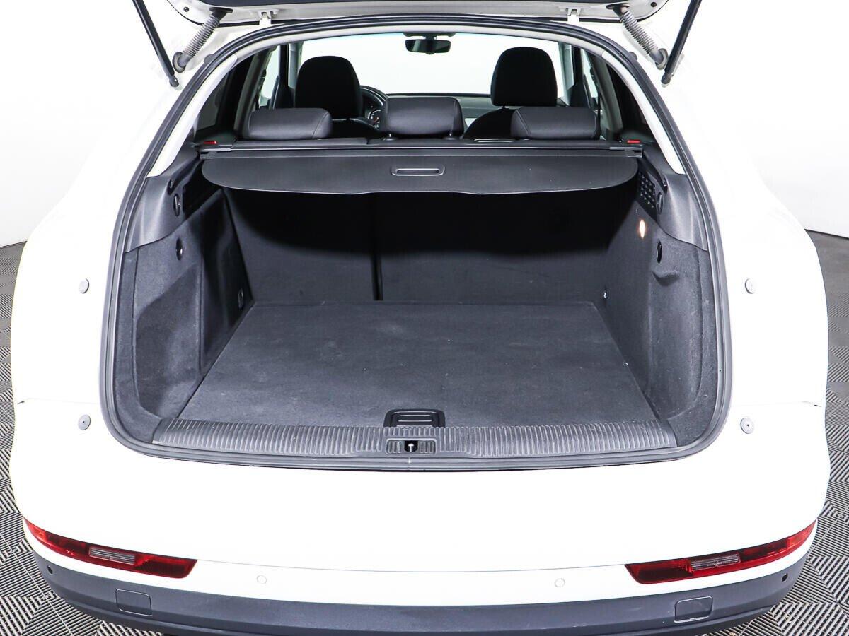 Audi Q3 2017, белый