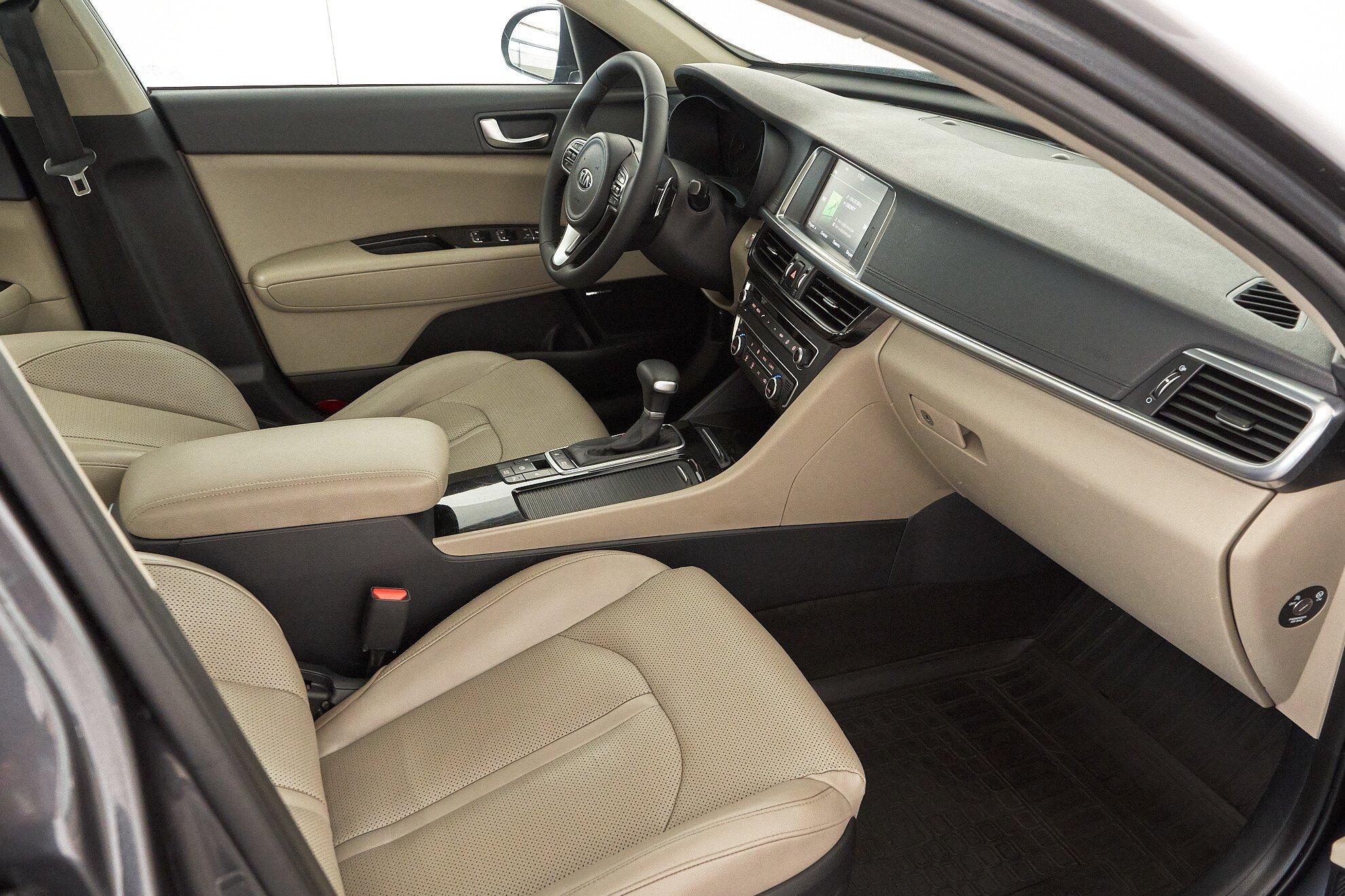 Kia Optima 2017, серый