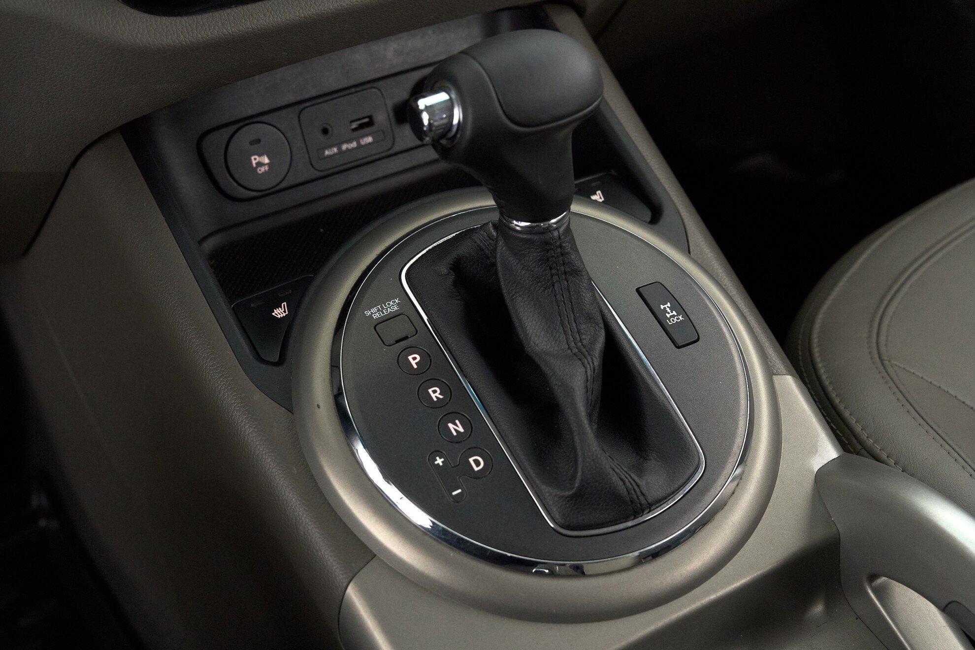Kia Sportage 2011, синий