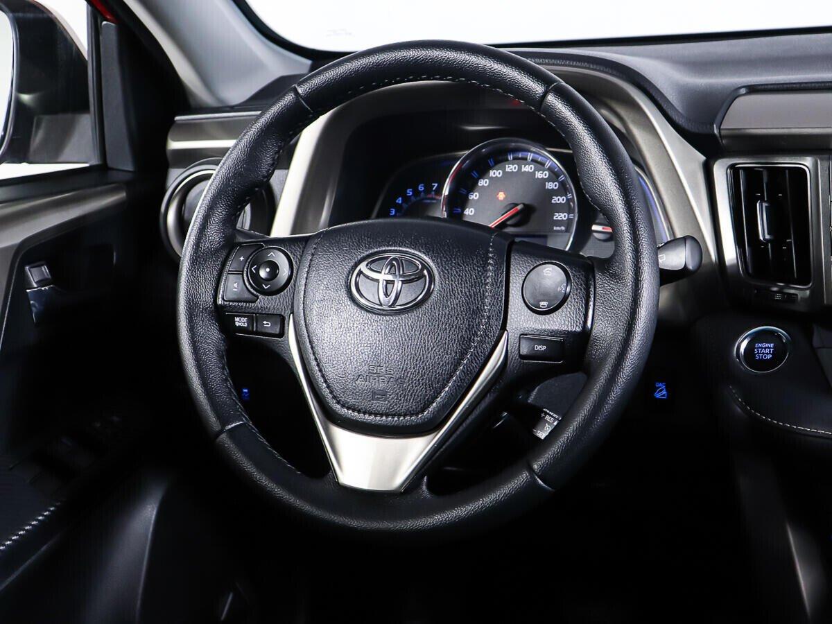 Toyota RAV4 2015, красный