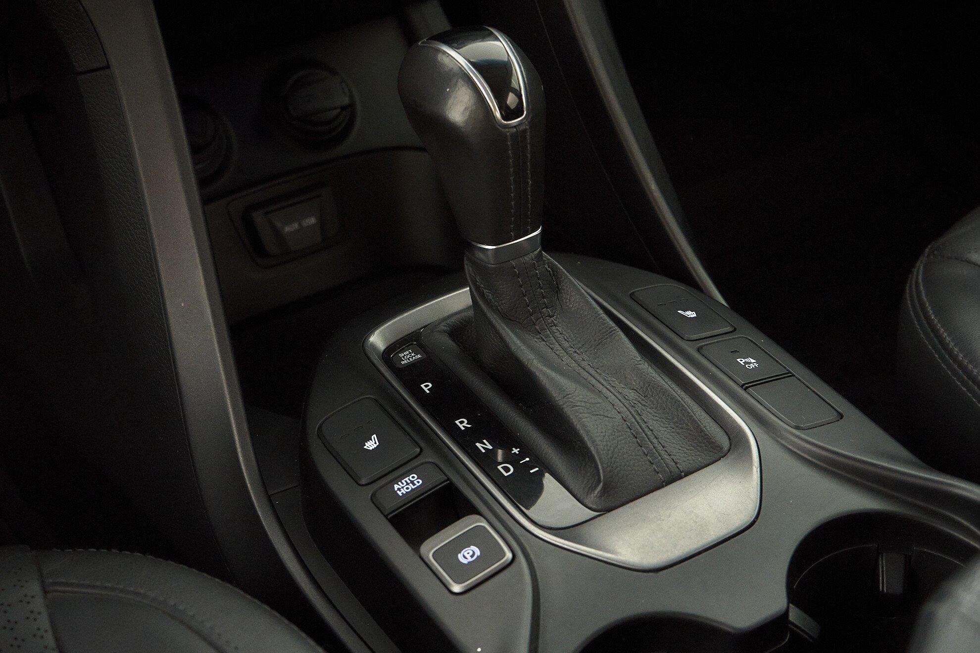 Hyundai Santa Fe 2013, коричневый