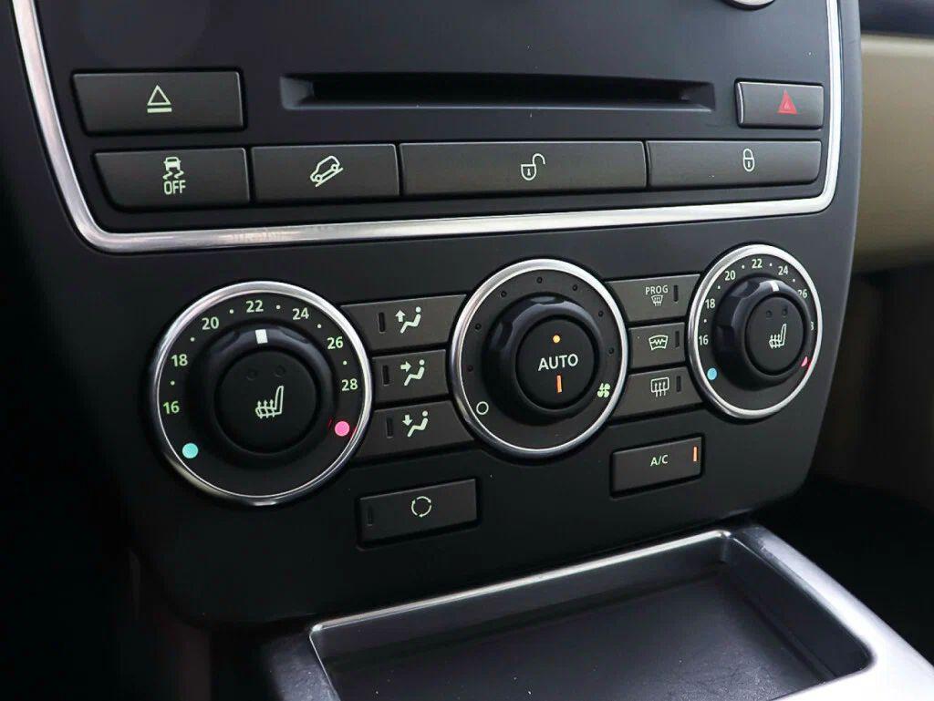 Land Rover Freelander 2014, белый