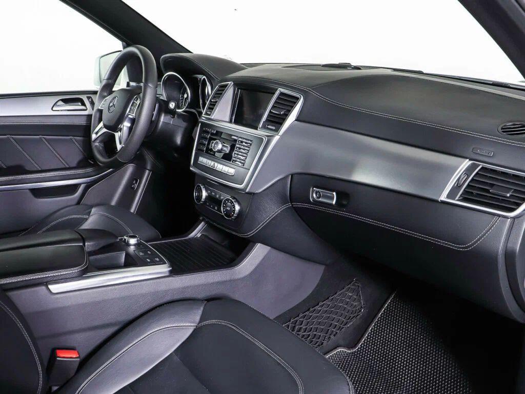 Mercedes-Benz GL-Класс 2014, белый