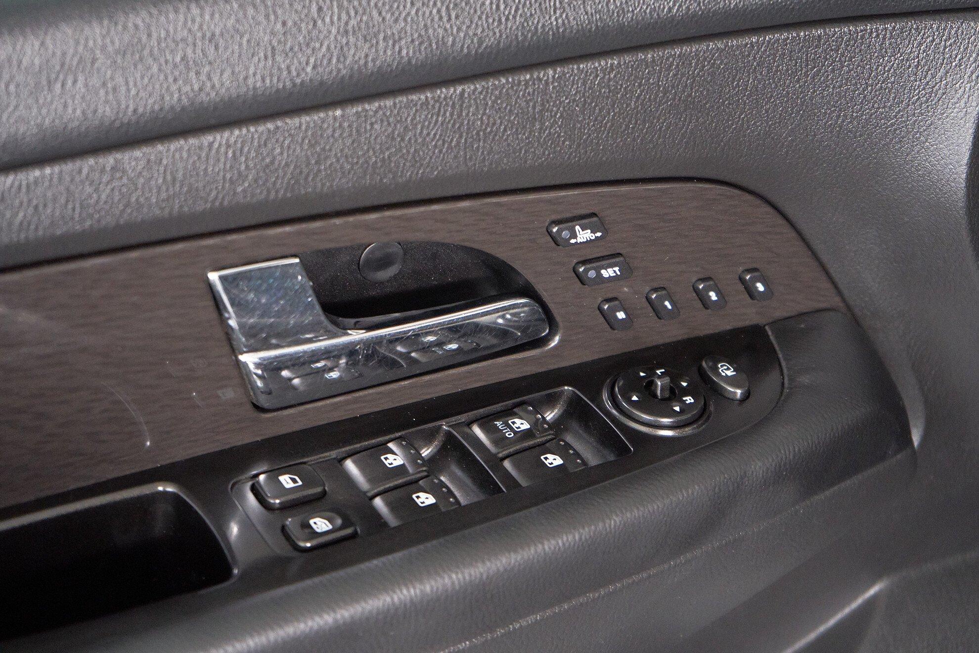 SsangYong Rexton 2013, черный