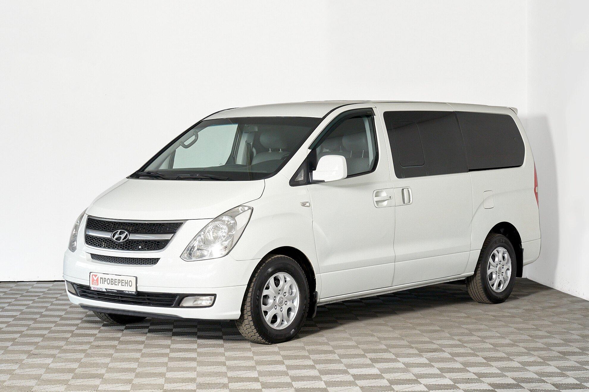 Hyundai Grand Starex 2012, белый