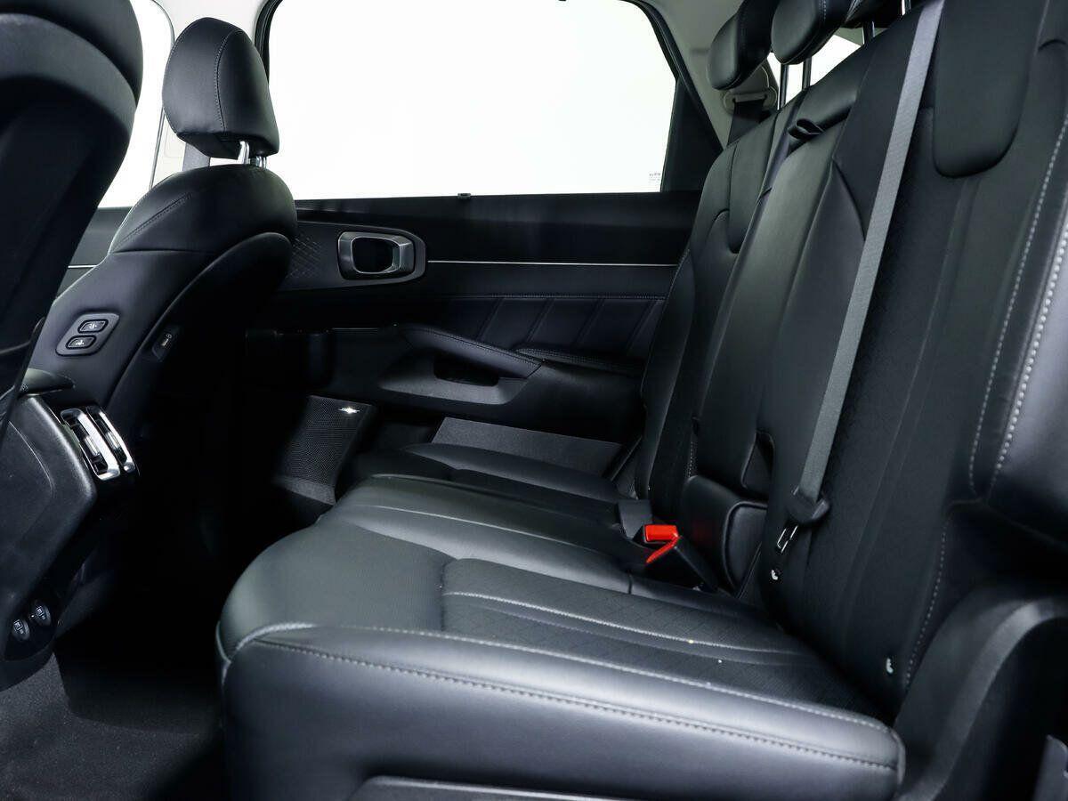 Kia Sorento 2021, серебряный