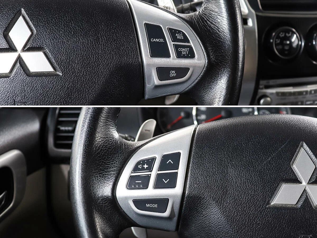Mitsubishi Pajero Sport 2012, черный