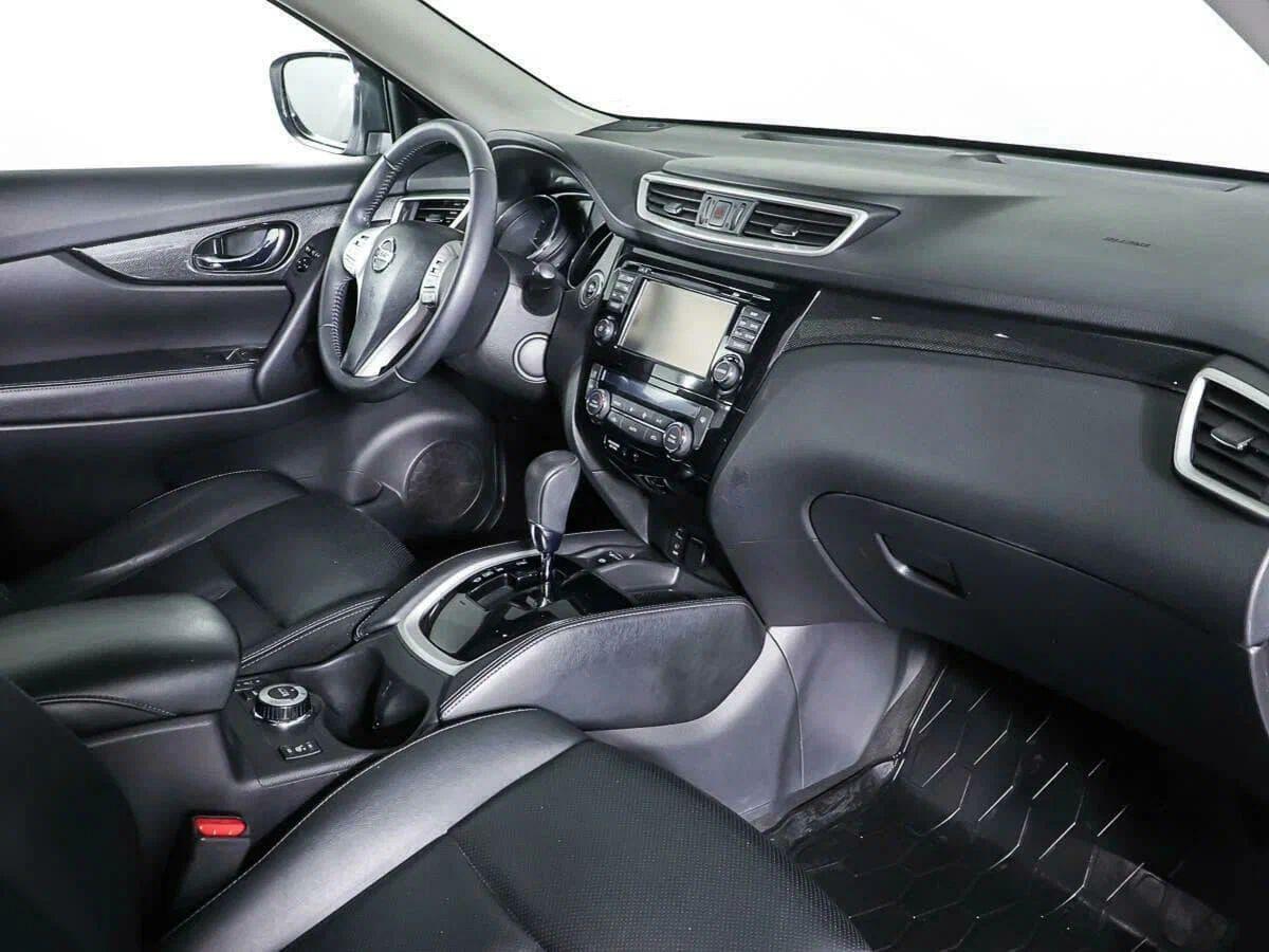 Nissan X-Trail 2018, белый
