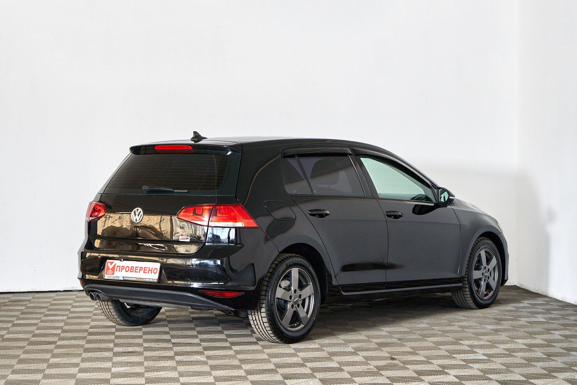 Volkswagen Golf 2013, черный