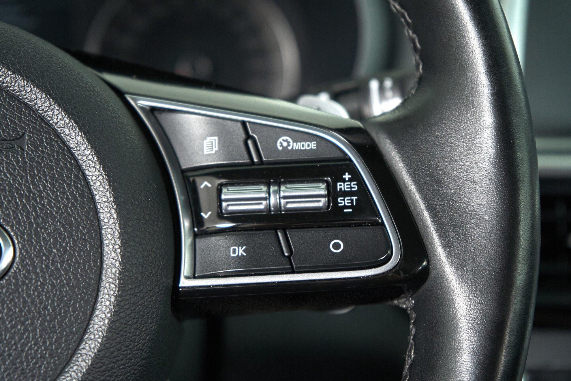 Kia Optima 2019, белый