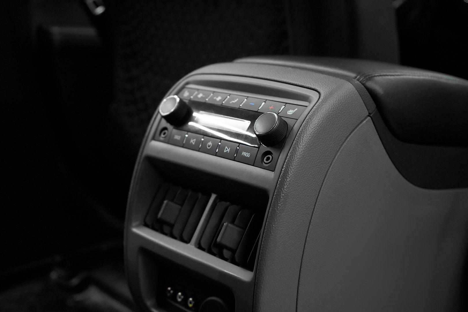 Cadillac SRX 2010, серый